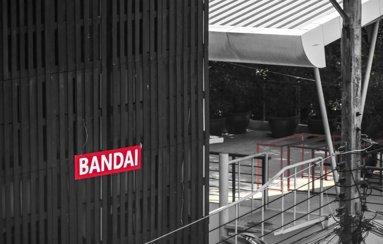 Bandai Ll Poshtel Vandrarhem Phuket Exteriör bild